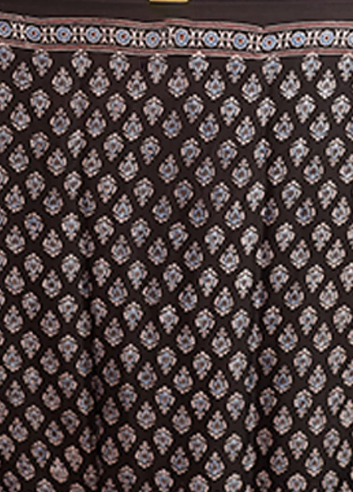 Black Printed Pure Silk Saree Without Blouse Piece - Image 5