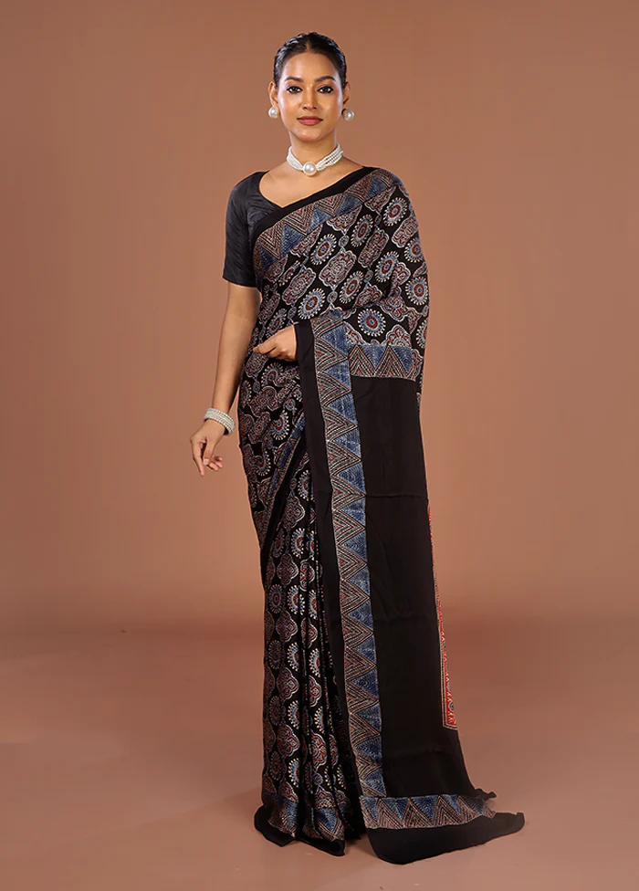 Black Printed Pure Silk Saree Without Blouse Piece - Image 2
