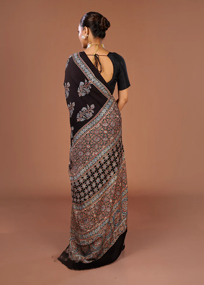 Black Printed Pure Silk Saree Without Blouse Piece - Image 3