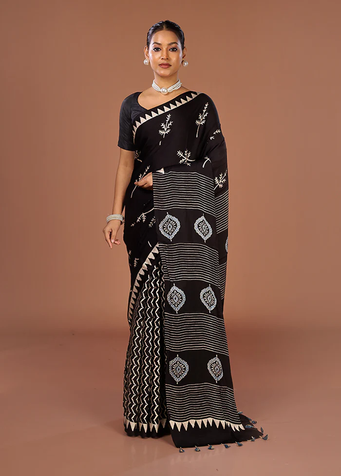 Black Printed Pure Silk Saree Without Blouse Piece - Image 2