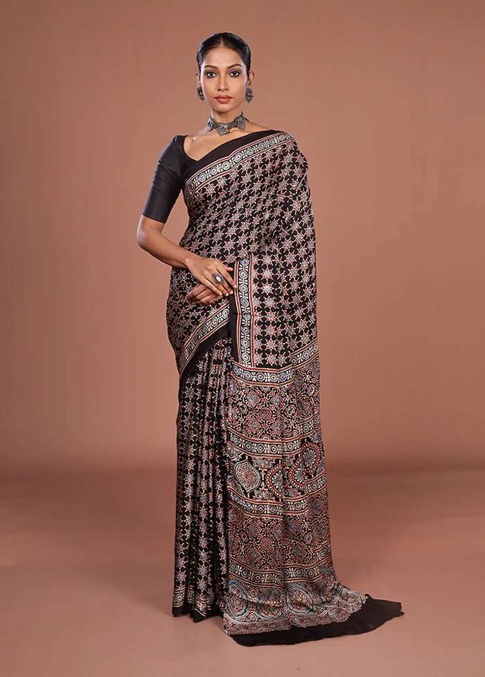 Black Printed Pure Silk Saree Without Blouse Piece - Image 2