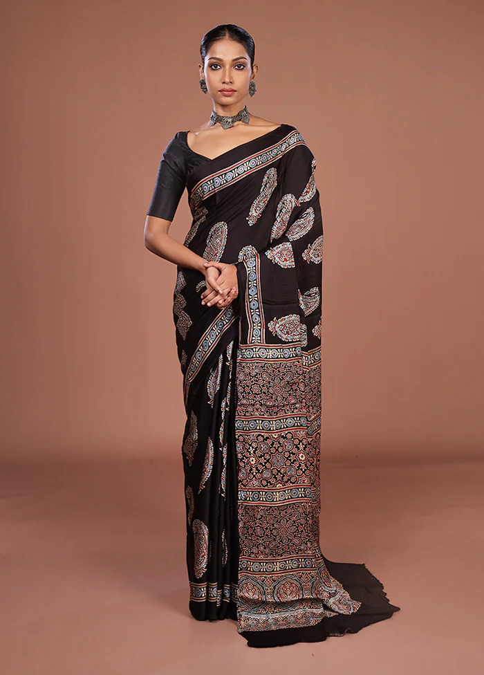 Black Printed Pure Silk Saree Without Blouse Piece - Image 2