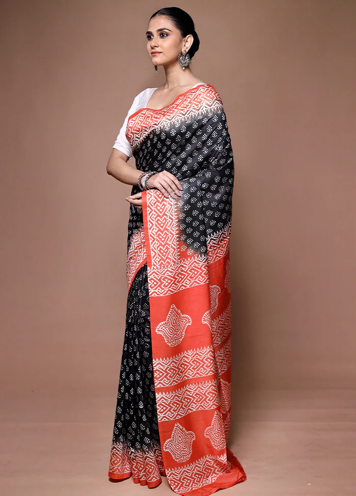 Black Printed Silk Saree Without Blouse Piece - Image 4