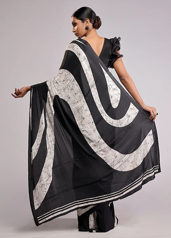 Black Printed Silk Saree Without Blouse Piece - Image 3