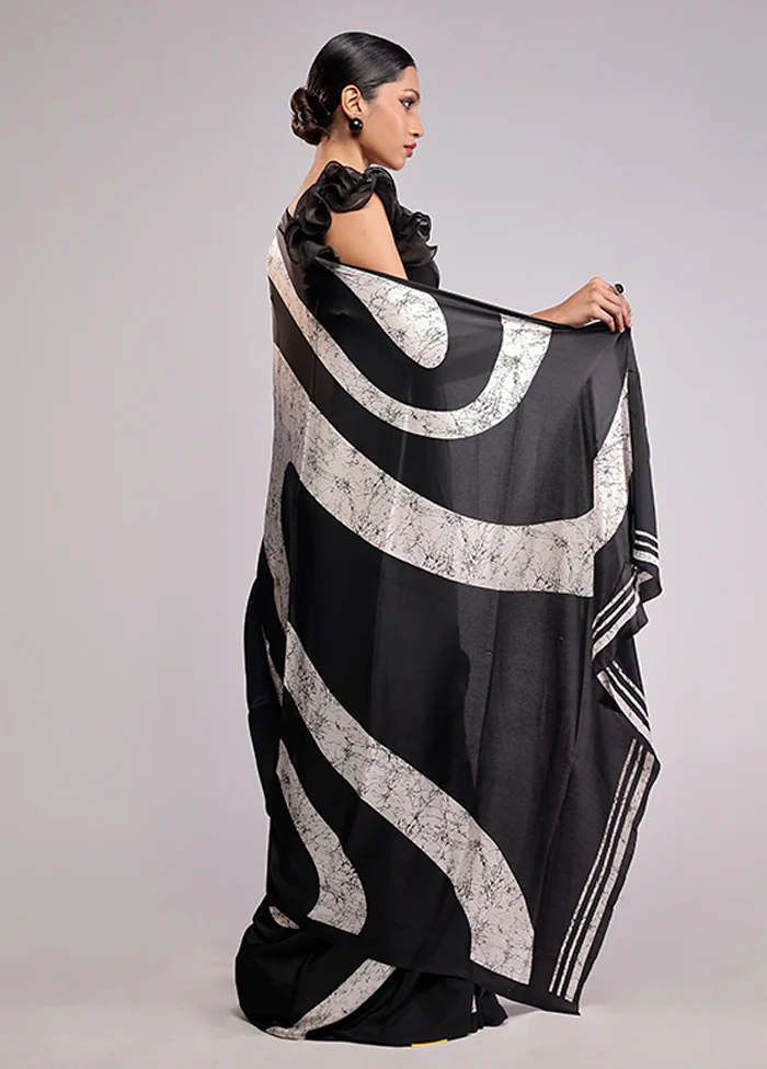Black Printed Silk Saree Without Blouse Piece - Image 4