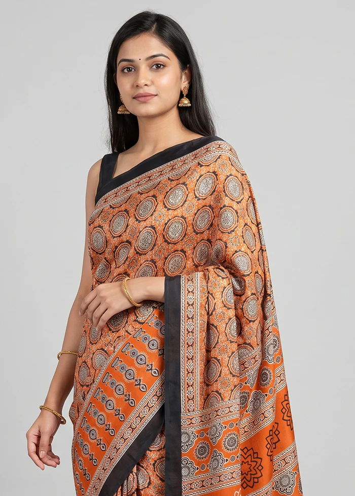 Black Printed Silk Saree Without Blouse Piece - Image 2