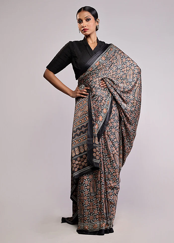 Black Printed Silk Saree With Blouse Piece - Image 2