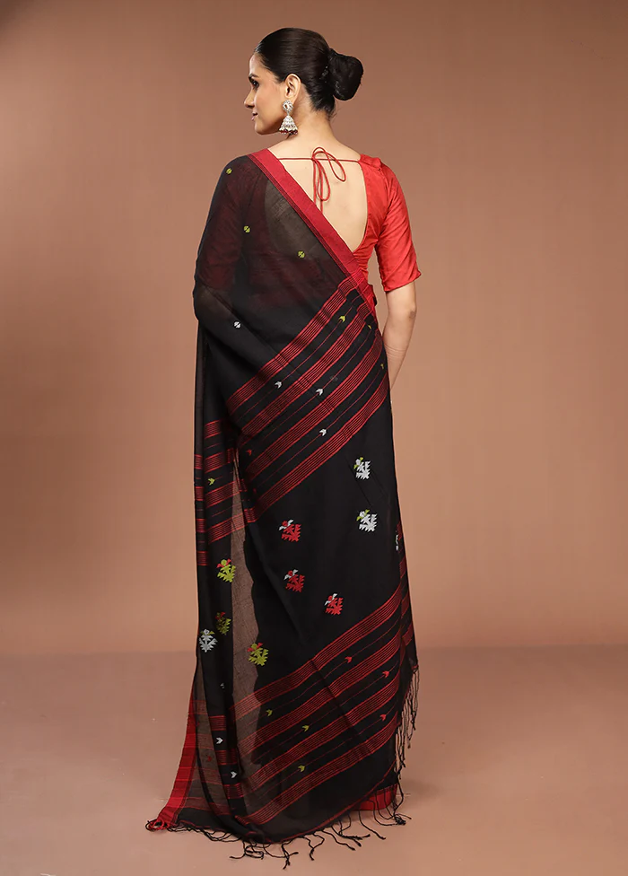 Black Pure Cotton Saree With Blouse Piece - Image 3