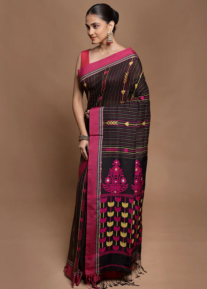 Black Pure Cotton Saree With Blouse Piece - Image 4