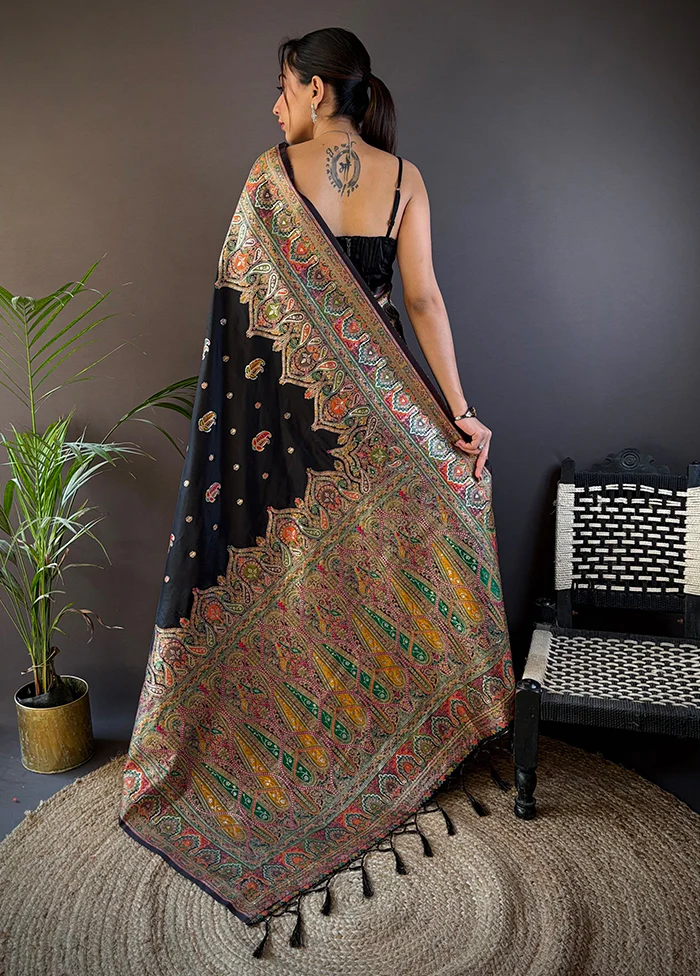 Black Spun Silk Saree With Blouse Piece - Image 3