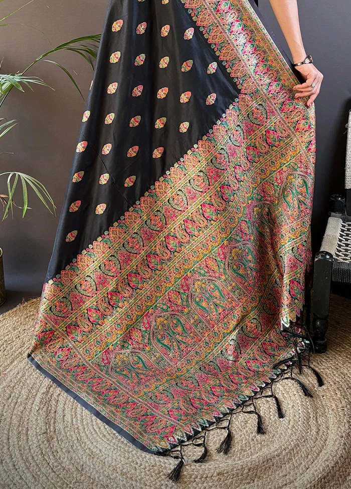 Black Spun Silk Saree With Blouse Piece - Image 3
