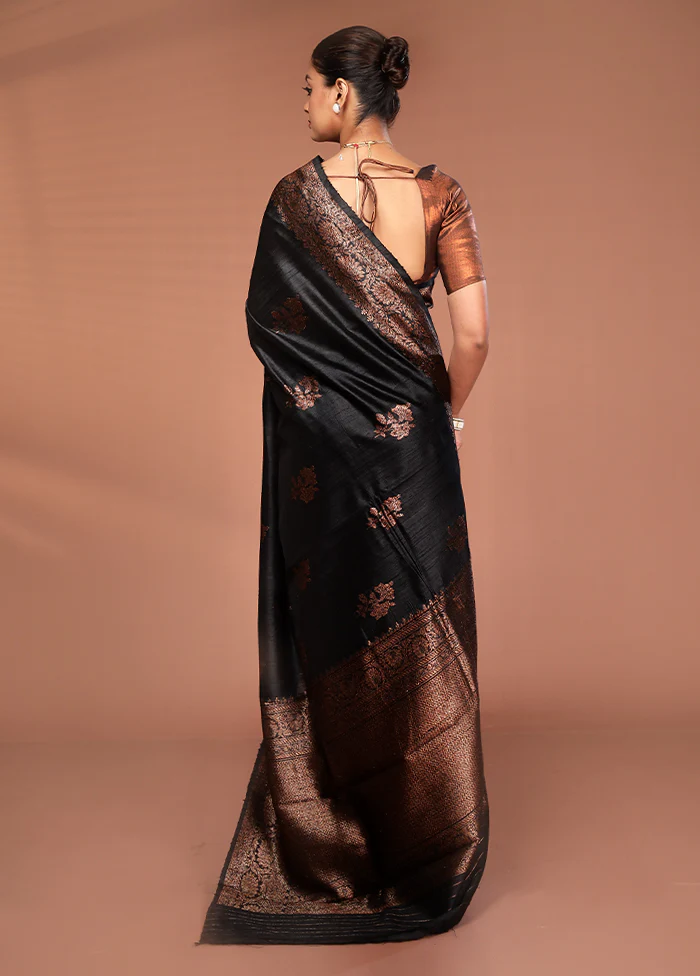 Black Tussar Pure Silk Saree With Blouse Piece - Image 3