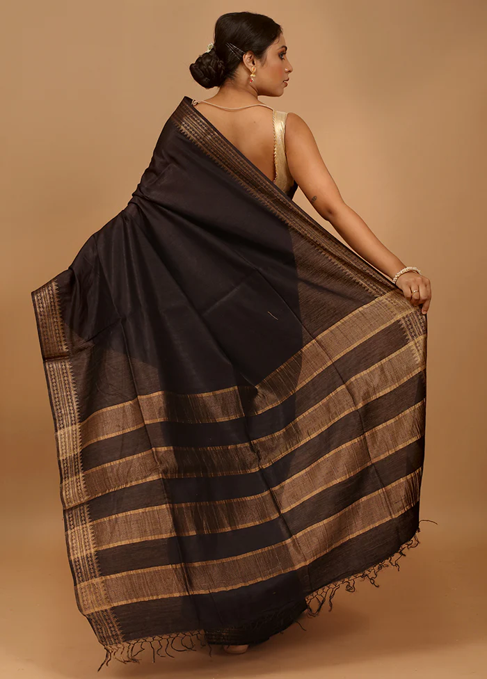 Black Tussar Silk Saree With Blouse Piece - Image 3