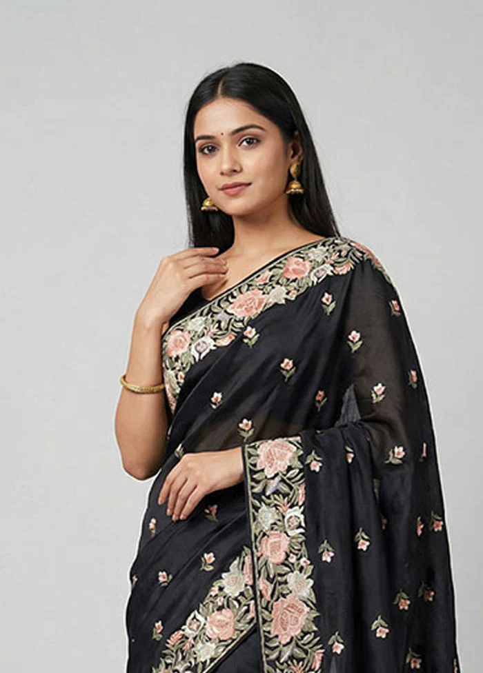 Black Tussar Silk Saree With Blouse Piece - Image 2