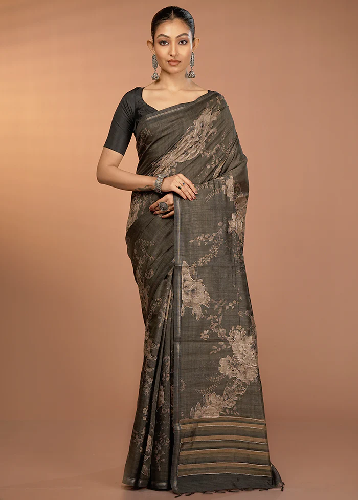 Black Tussar Silk Saree With Blouse Piece - Image 2