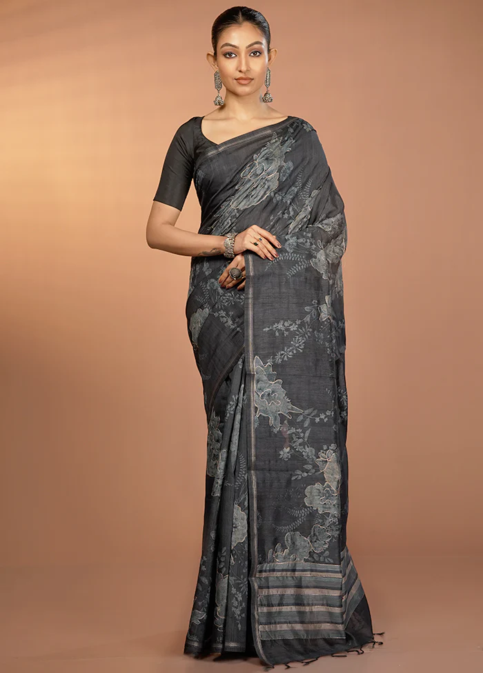 Black Tussar Silk Saree With Blouse Piece - Image 2