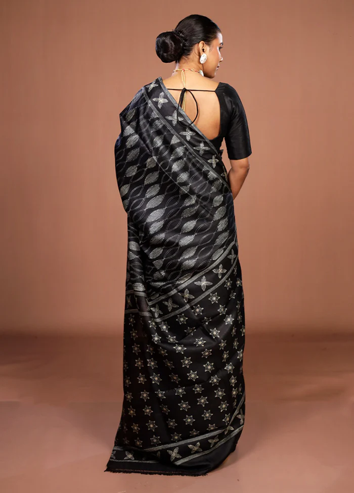 Black Tussar Silk Saree With Blouse Piece - Image 3