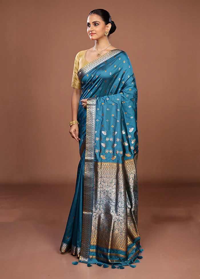 Blue Assam Silk Saree With Blouse Piece - Image 4