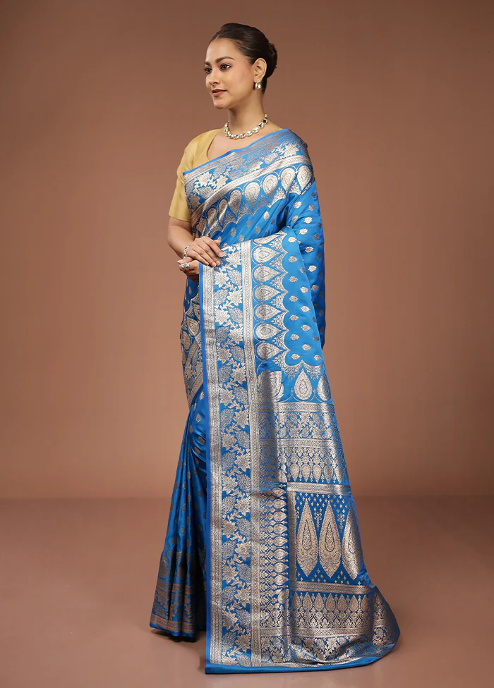 Blue Banarasi Silk Saree With Blouse Piece - Image 4