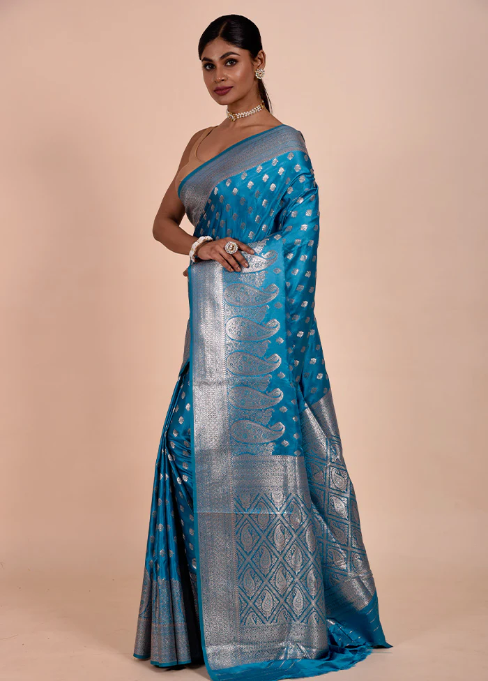 Blue Banarasi Silk Saree With Blouse Piece - Image 4