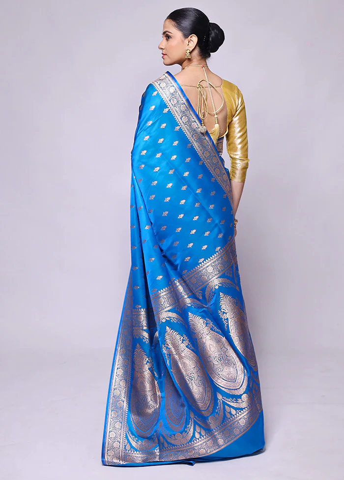 Blue Banarasi Silk Saree With Blouse Piece - Image 3