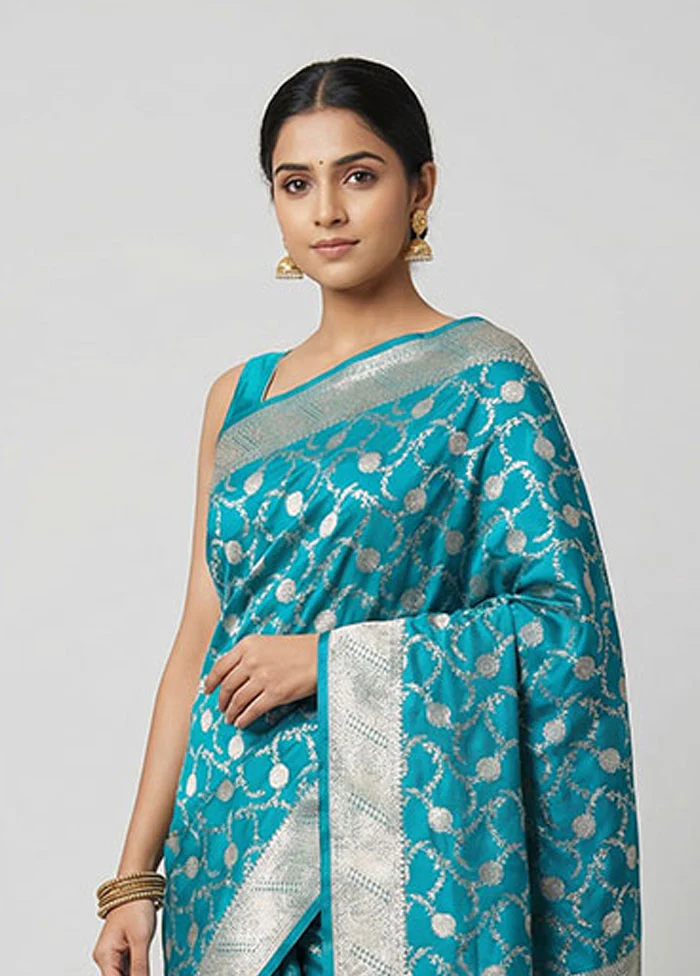 Blue Banarasi Silk Saree With Blouse Piece - Image 2