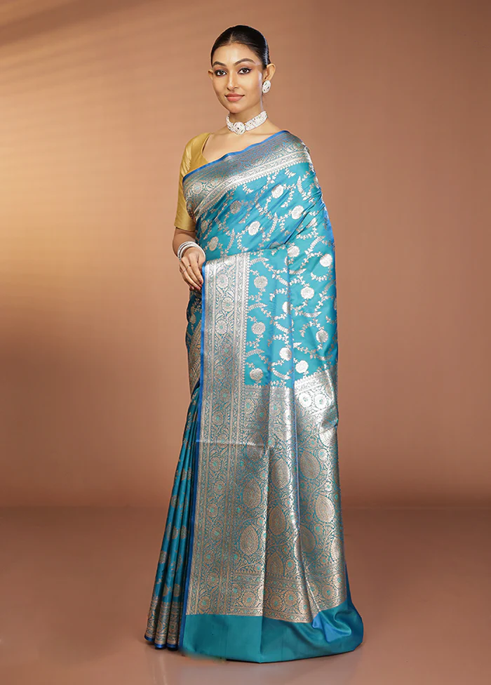 Blue Banarasi Silk Saree With Blouse Piece - Image 4