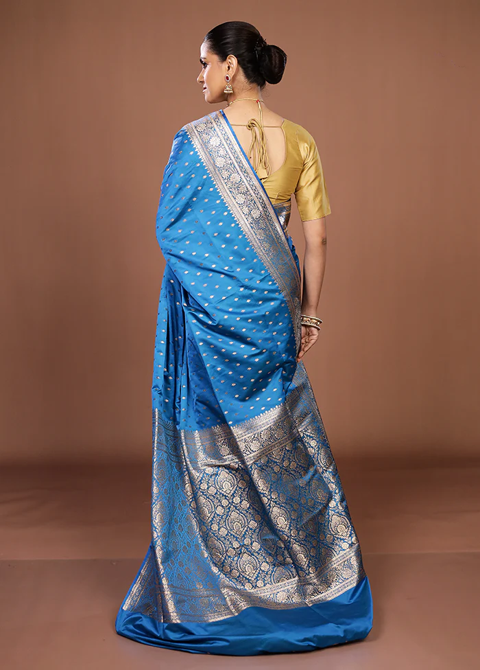 Blue Banarasi Silk Saree With Blouse Piece - Image 3