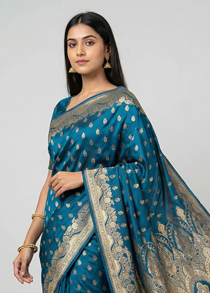 Blue Banarasi Silk Saree With Blouse Piece - Image 2