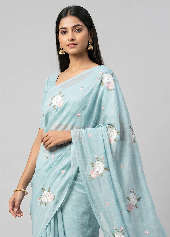 Blue Chiffon Silk Saree With Blouse Piece - Image 2