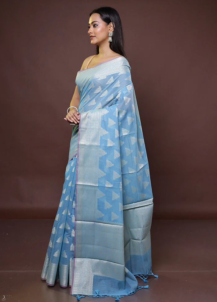 Blue Cotton Saree With Blouse Piece - Image 4