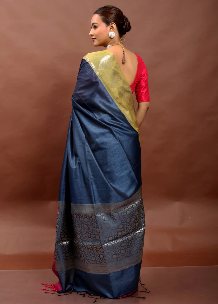 Blue Cotton Saree With Blouse Piece - Image 3