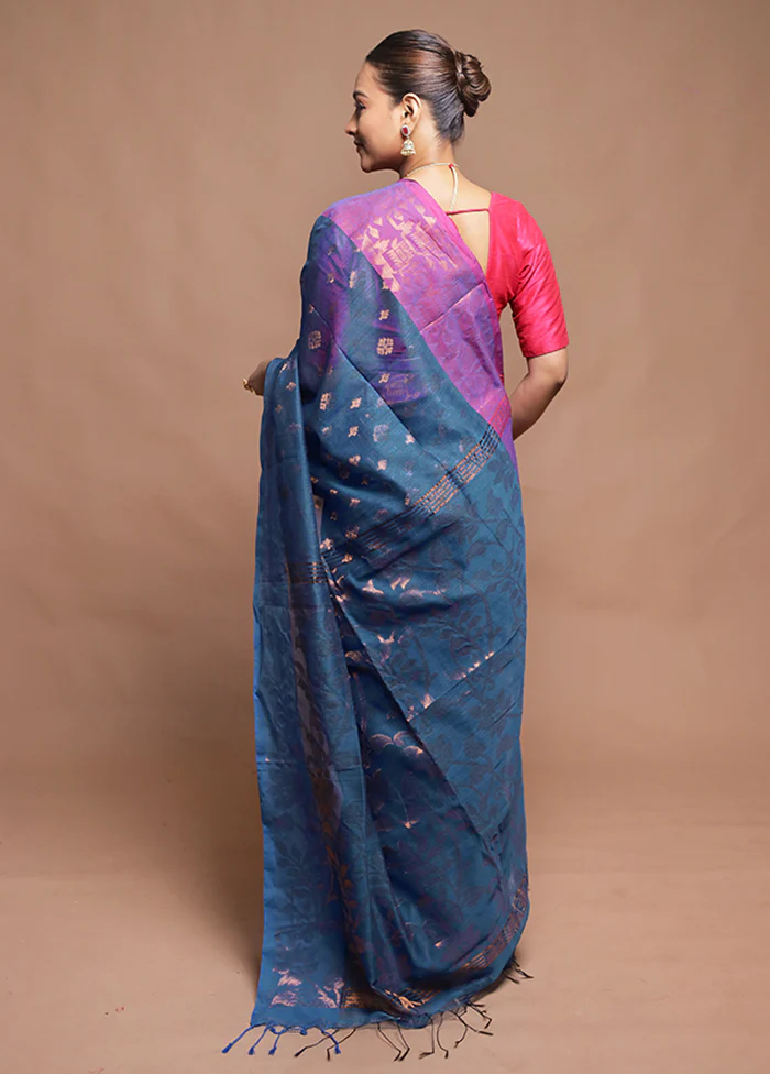 Blue Cotton Saree With Blouse Piece - Image 3