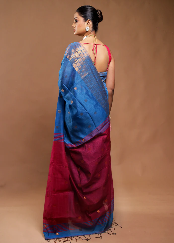 Blue Cotton Saree With Blouse Piece - Image 3