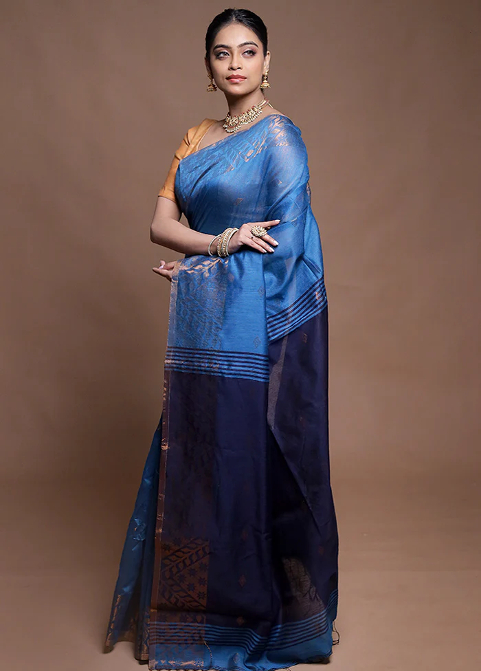 Blue Cotton Saree With Blouse Piece - Image 4