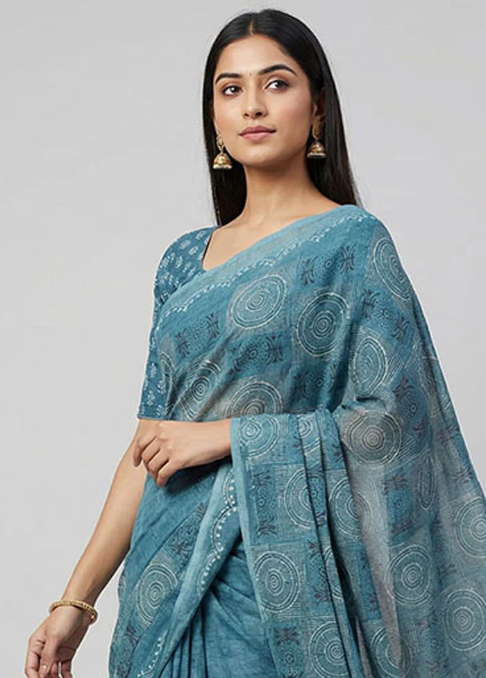 Blue Cotton Saree With Blouse Piece - Image 2
