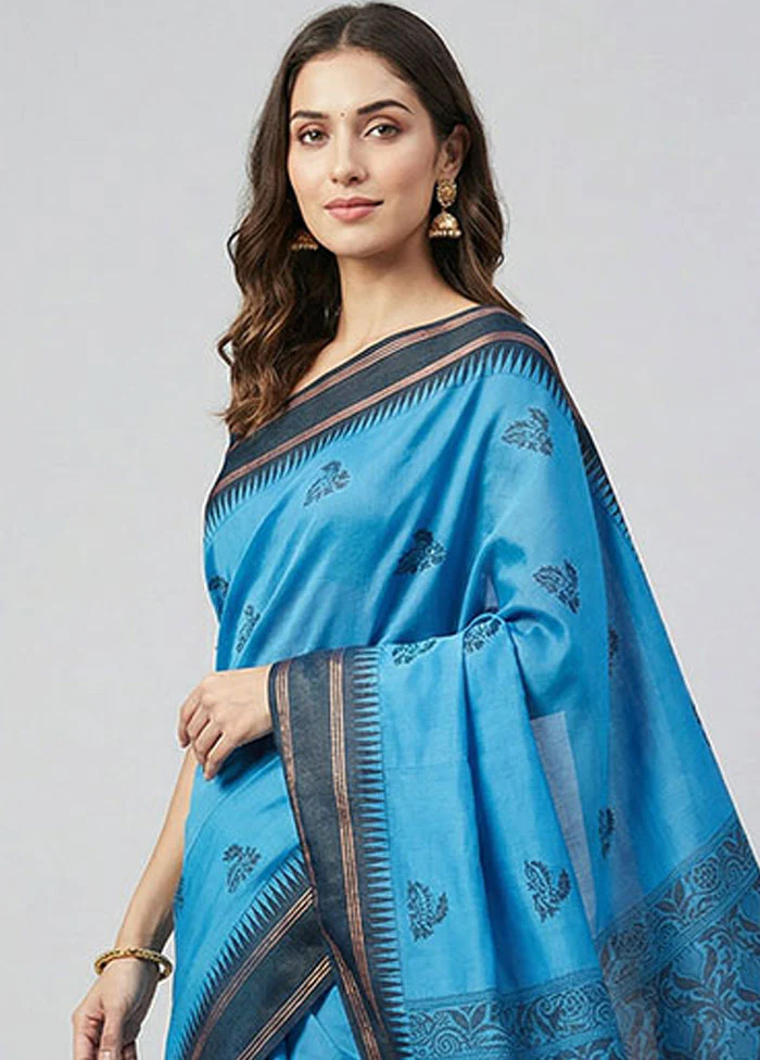 Blue Cotton Saree With Blouse Piece - Image 2