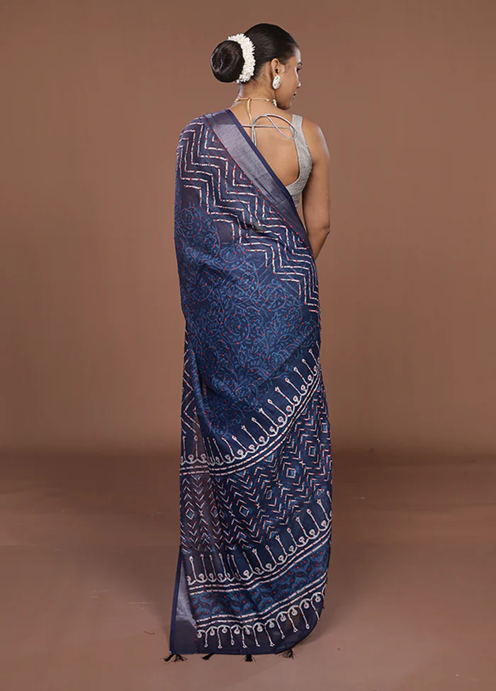 Blue Cotton Saree With Blouse Piece - Image 3