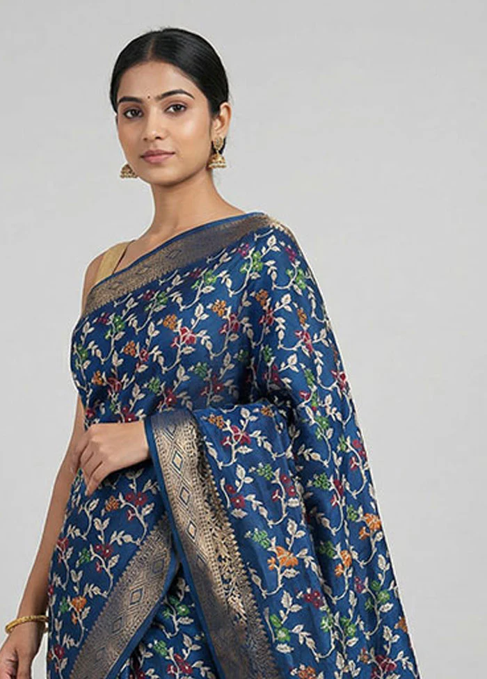 Blue Cotton Saree With Blouse Piece - Image 2