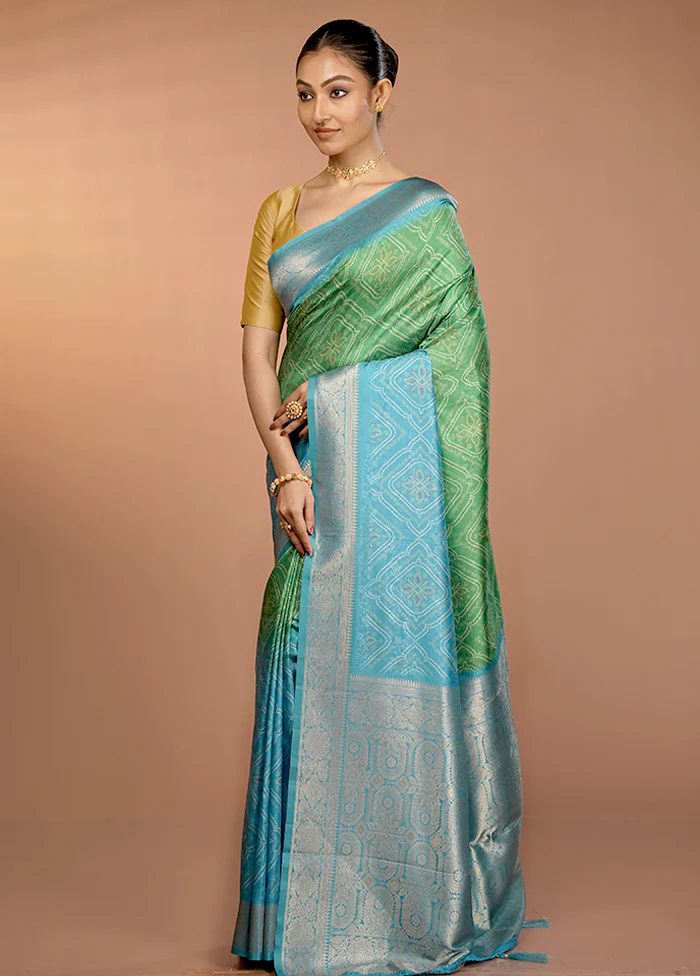 Green Dupion Silk Saree With Blouse Piece - Image 4