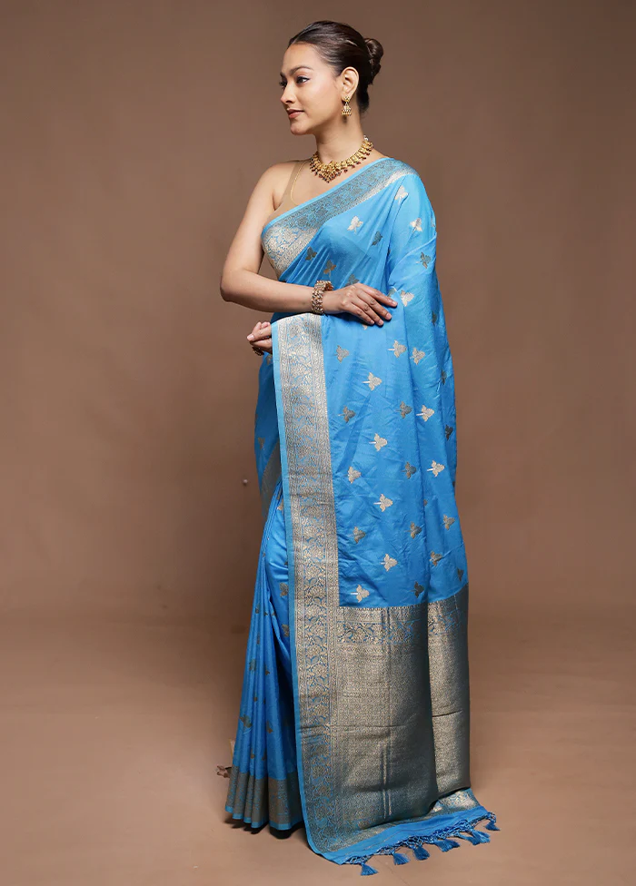Blue Dupion Silk Saree With Blouse Piece - Image 4