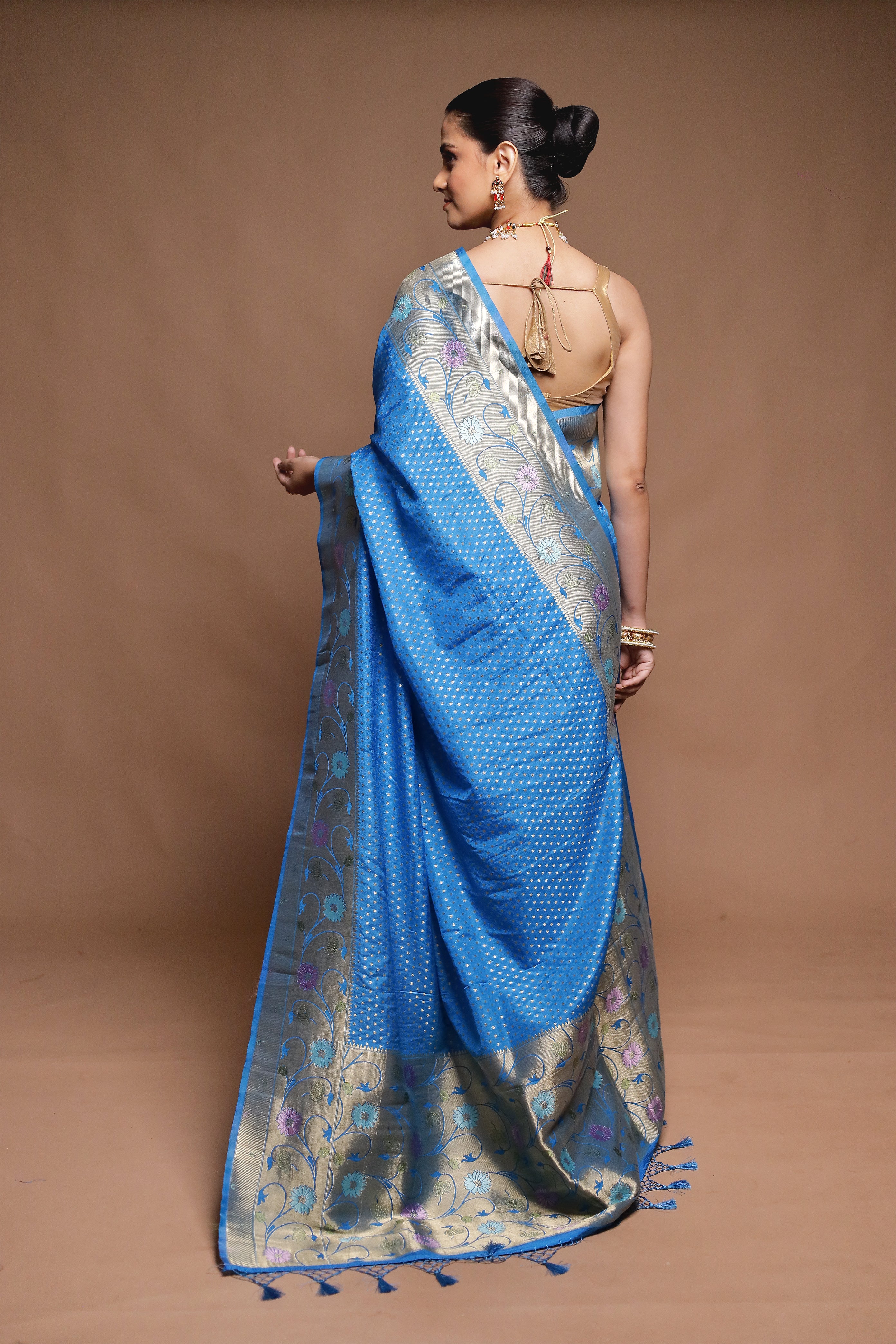 Blue Dupion Silk Saree With Blouse Piece - Image 3