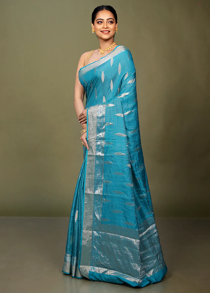 Blue Dupion Silk Saree With Blouse Piece - Image 4