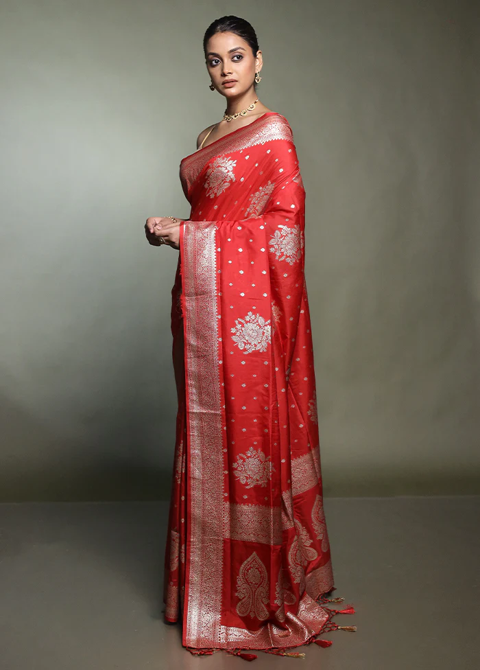 Red Dupion Silk Saree With Blouse Piece - Image 4