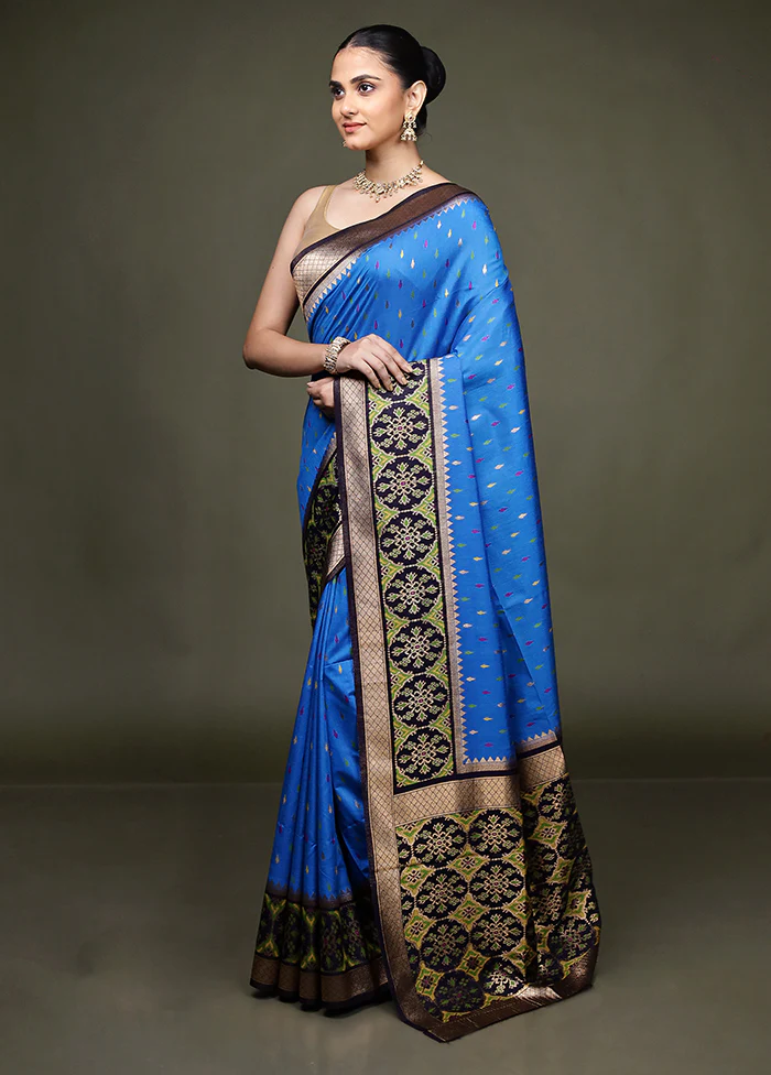 Blue Dupion Silk Saree With Blouse Piece - Image 4