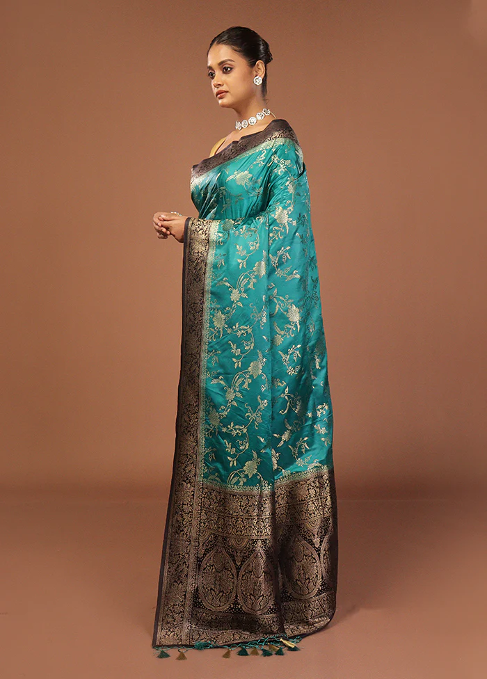 Blue Dupion Silk Saree With Blouse Piece - Image 4