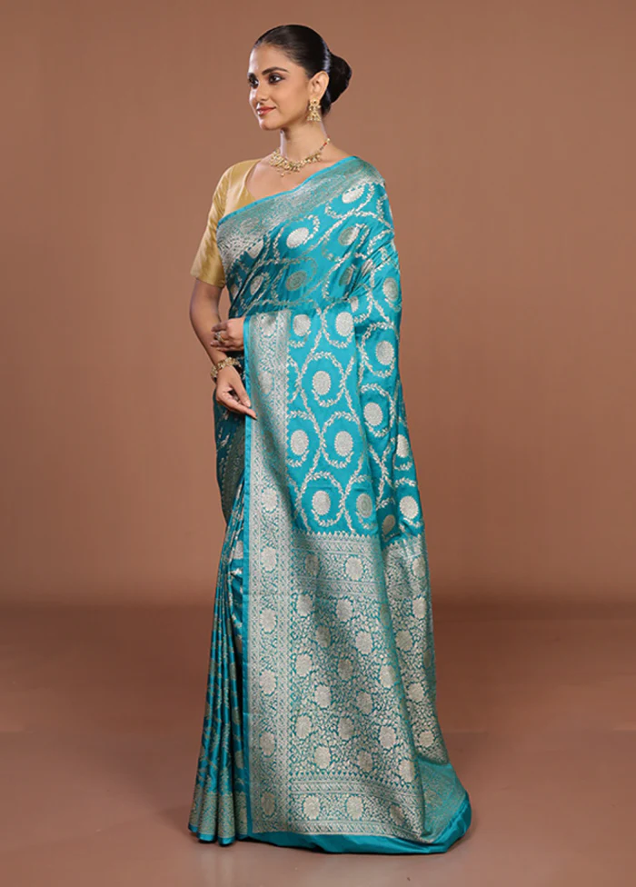 Blue Dupion Silk Saree With Blouse Piece - Image 4
