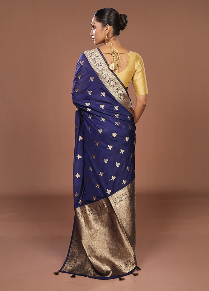 Blue Dupion Silk Saree With Blouse Piece - Image 3