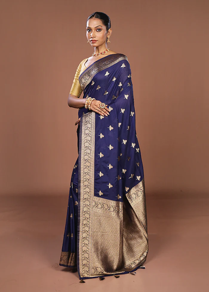 Blue Dupion Silk Saree With Blouse Piece - Image 4