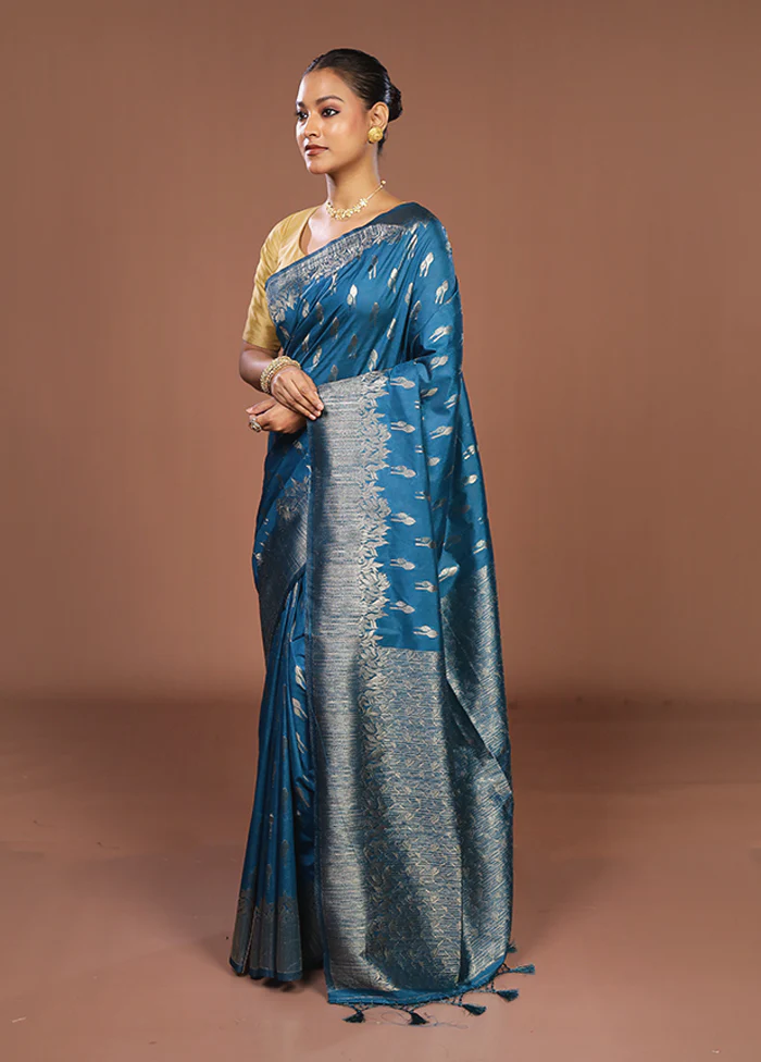 Blue Dupion Silk Saree With Blouse Piece - Image 4